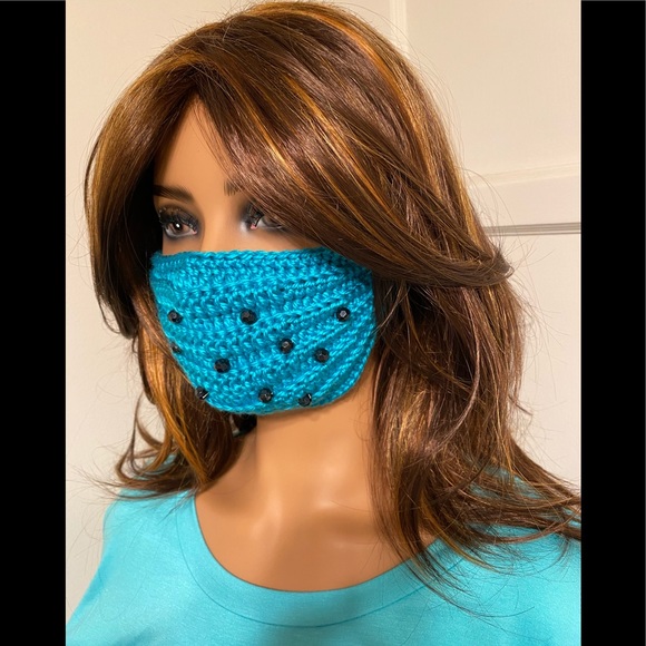 Decorative Hand-knitted Face Mask - Picture 3 of 11